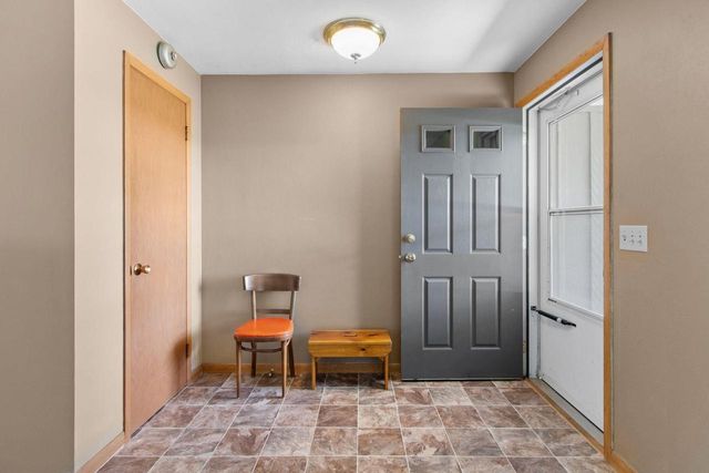 5730 W SANDRA DRIVE, Appleton, WI 54913