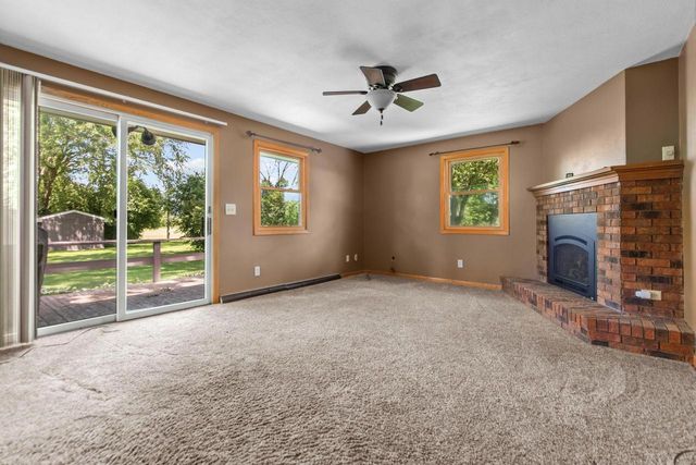5730 W SANDRA DRIVE, Appleton, WI 54913