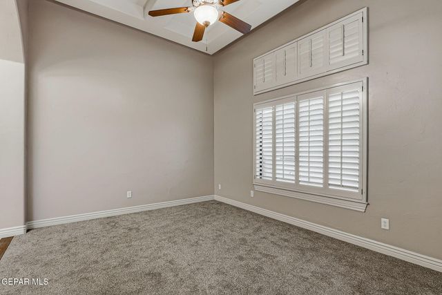 6252 Franklin Hawk Avenue, El Paso, TX 79912