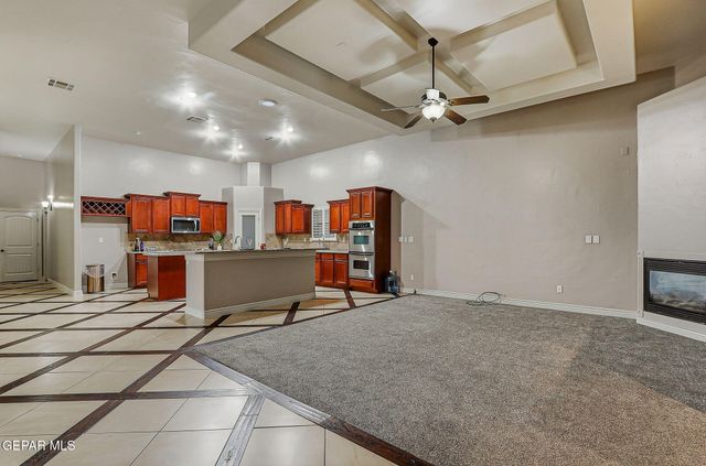 6252 Franklin Hawk Avenue, El Paso, TX 79912