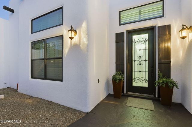 6252 Franklin Hawk Avenue, El Paso, TX 79912