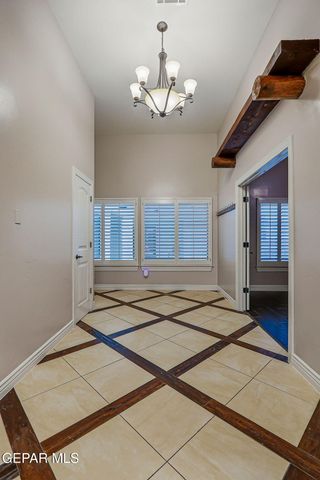 6252 Franklin Hawk Avenue, El Paso, TX 79912