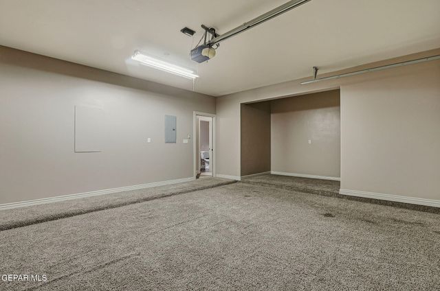 6252 Franklin Hawk Avenue, El Paso, TX 79912