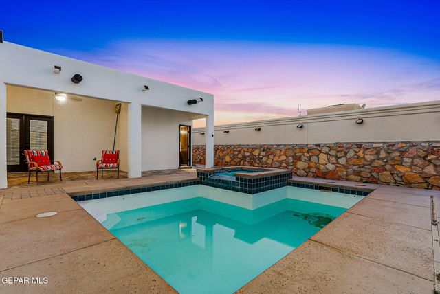 6252 Franklin Hawk Avenue, El Paso, TX 79912