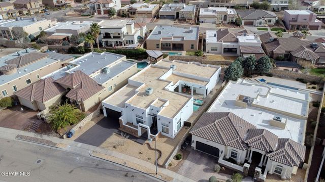 6252 Franklin Hawk Avenue, El Paso, TX 79912