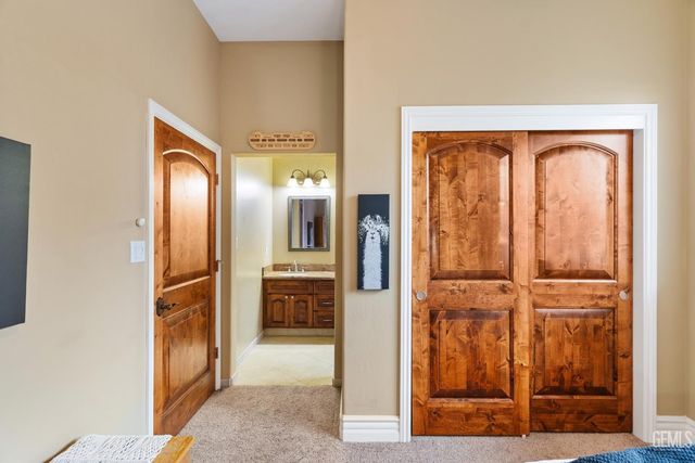 7919 Scarlet Maple Court, Bakersfield, CA 93308