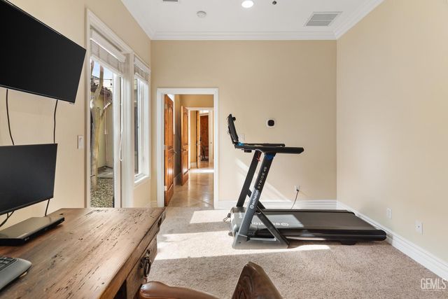 7919 Scarlet Maple Court, Bakersfield, CA 93308