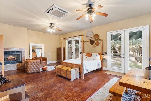 7919 Scarlet Maple Court, Bakersfield, CA 93308