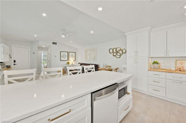 13660 Abbey DR # 2, Fort Myers, FL 33919