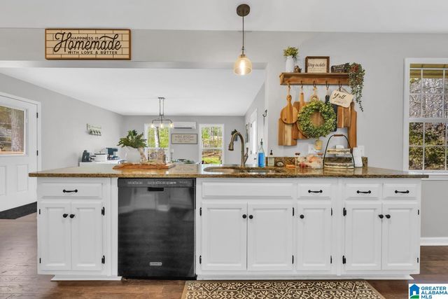 3085 HIGHWAY 160, Warrior, AL 35180