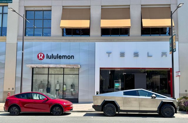 1201 Alta Vista Dr 209, Walnut Creek, CA 94596