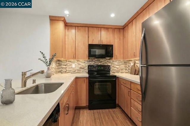 1201 Alta Vista Dr 209, Walnut Creek, CA 94596