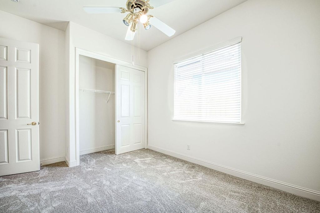 Image 21 of property listing at 1975 Lester Avenue, Clovis, CA 93619