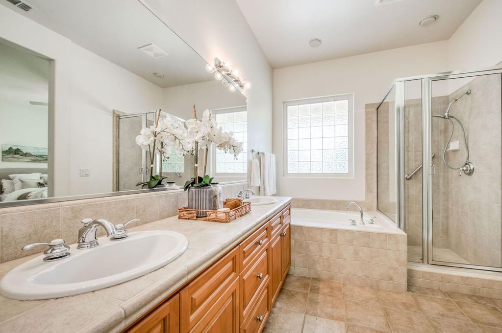 Image 29 of property listing at 1975 Lester Avenue, Clovis, CA 93619