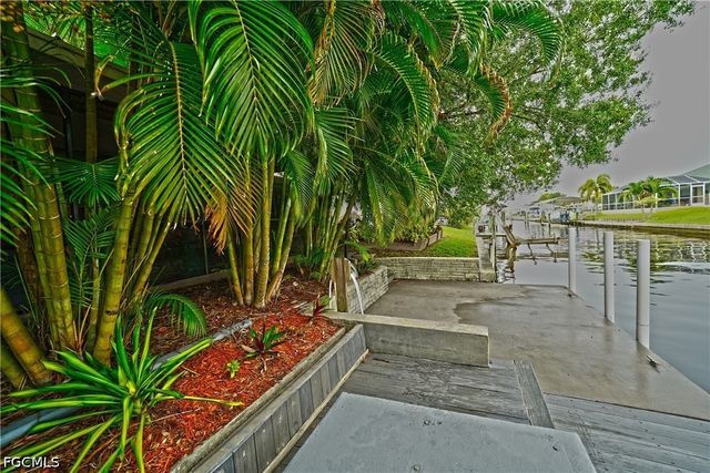 7228 Reymoor DR, North Fort Myers, FL 33917