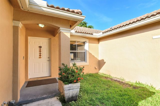 1665 Zenith Way, Weston, FL 33327