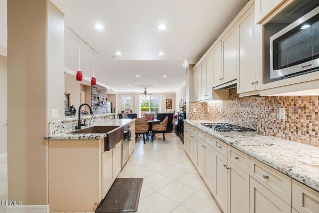 1512 Seabridge Lane, Oxnard, CA 93035