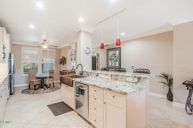 1512 Seabridge Lane, Oxnard, CA 93035