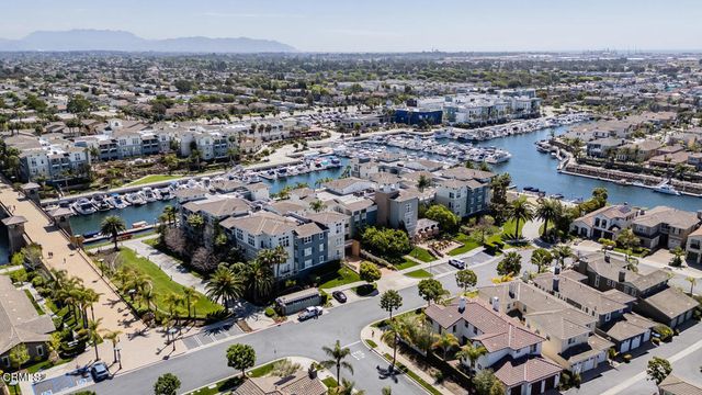 1512 Seabridge Lane, Oxnard, CA 93035