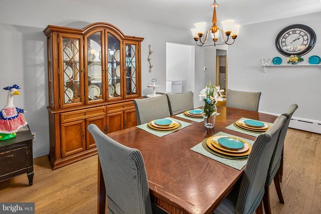 37 N VALLEY AVE, Vineland, NJ 08360