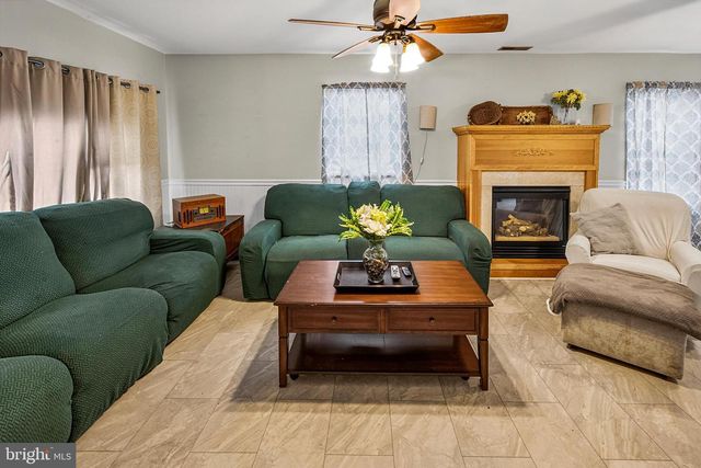 37 N VALLEY AVE, Vineland, NJ 08360