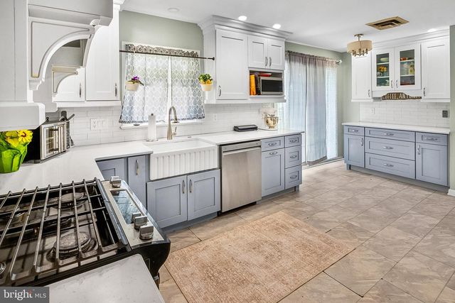 37 N VALLEY AVE, Vineland, NJ 08360