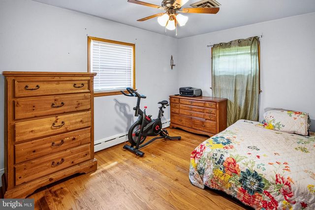 37 N VALLEY AVE, Vineland, NJ 08360