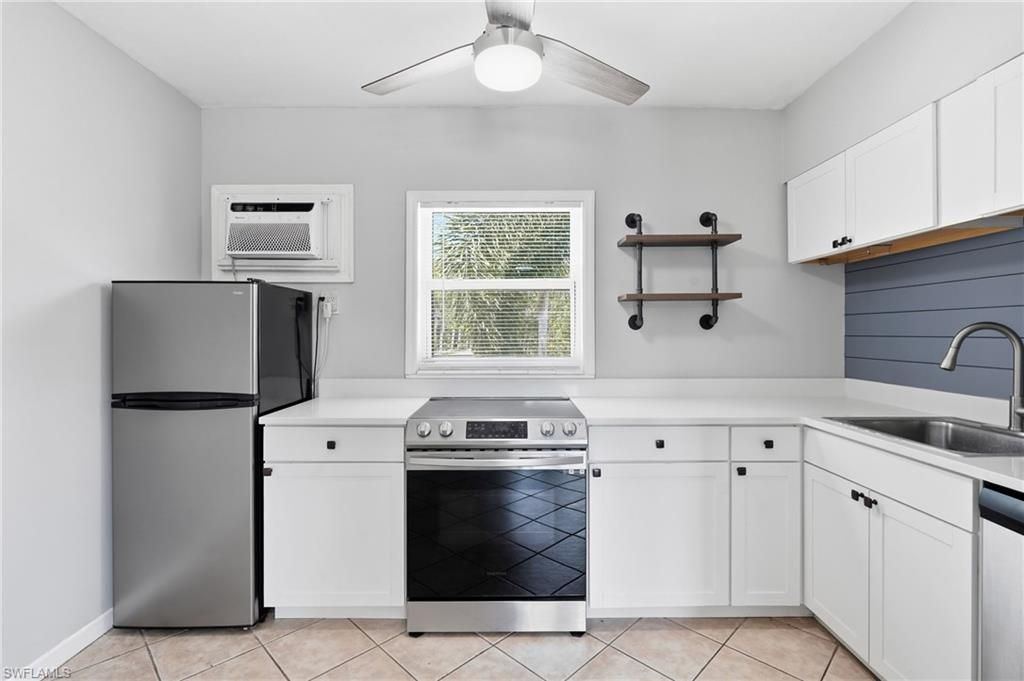2590 1st ST 202, FORT MYERS, FL 33901 — photo 2