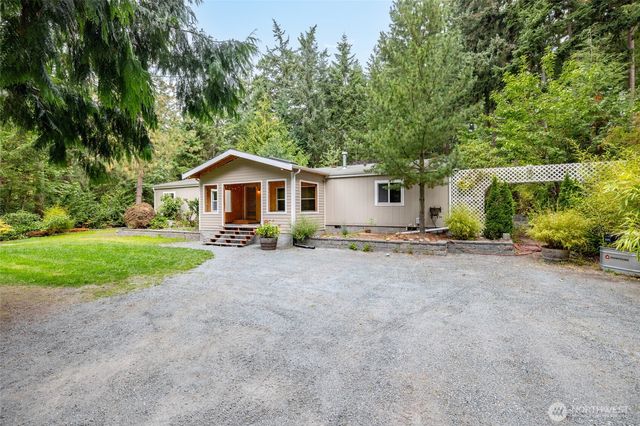 159 E Crescent Harbor Road, Oak Harbor, WA 98277