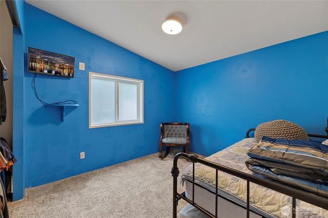 159 E Crescent Harbor Road, Oak Harbor, WA 98277