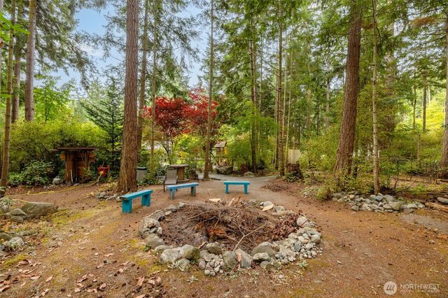 159 E Crescent Harbor Road, Oak Harbor, WA 98277