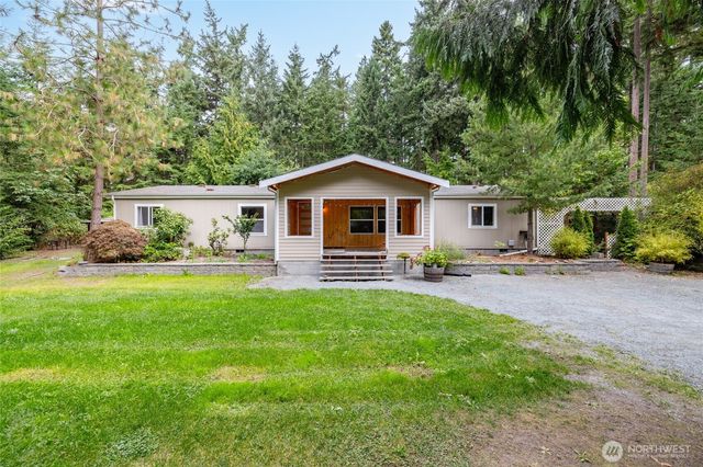 159 E Crescent Harbor Road, Oak Harbor, WA 98277