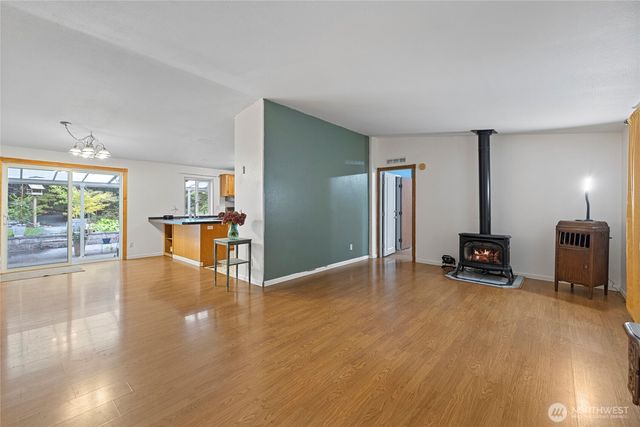 159 E Crescent Harbor Road, Oak Harbor, WA 98277