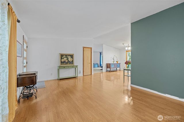 159 E Crescent Harbor Road, Oak Harbor, WA 98277