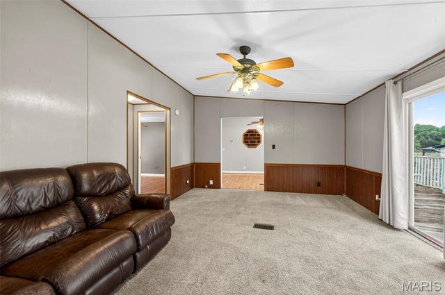 4644 White Ash Drive, High Ridge, MO 63049