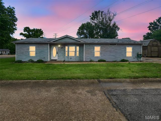 4644 White Ash Drive, High Ridge, MO 63049