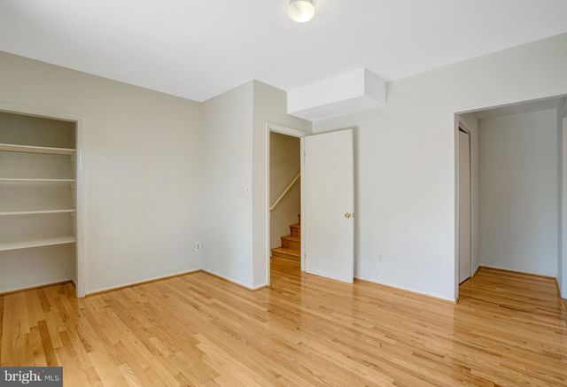 203 W GLENDALE AVE, Alexandria, VA 22301