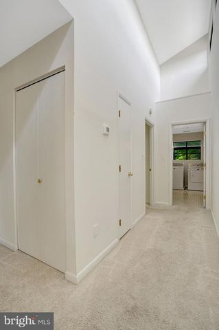 203 W GLENDALE AVE, Alexandria, VA 22301