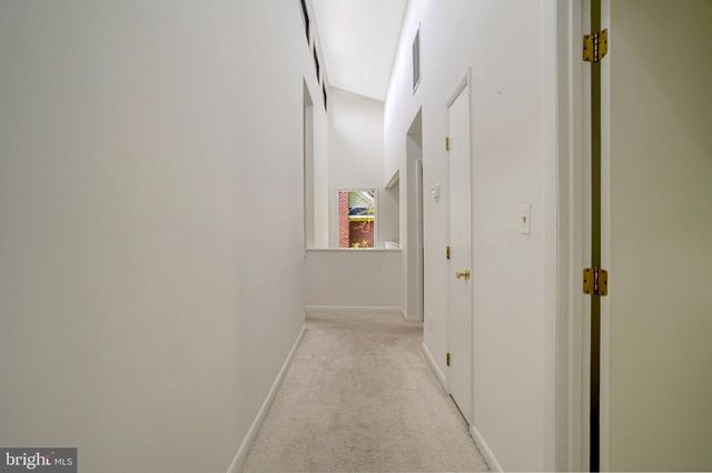 203 W GLENDALE AVE, Alexandria, VA 22301