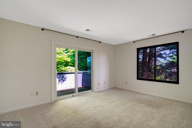 203 W GLENDALE AVE, Alexandria, VA 22301