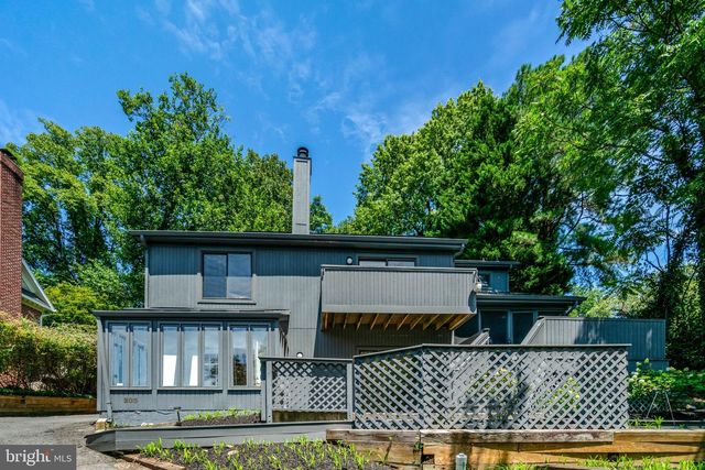 203 W GLENDALE AVE, Alexandria, VA 22301