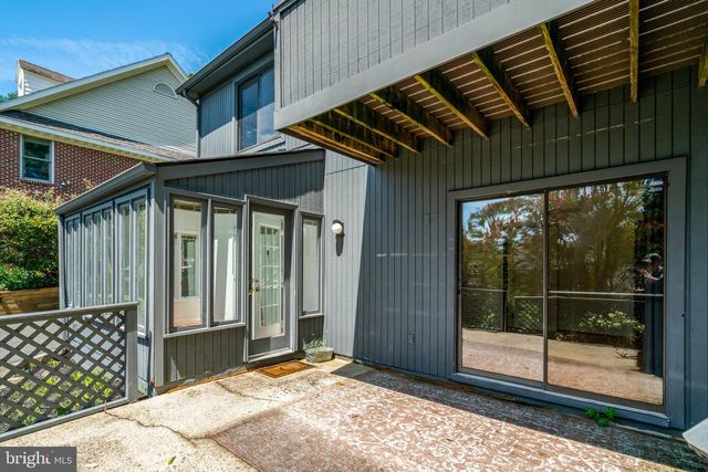 203 W GLENDALE AVE, Alexandria, VA 22301