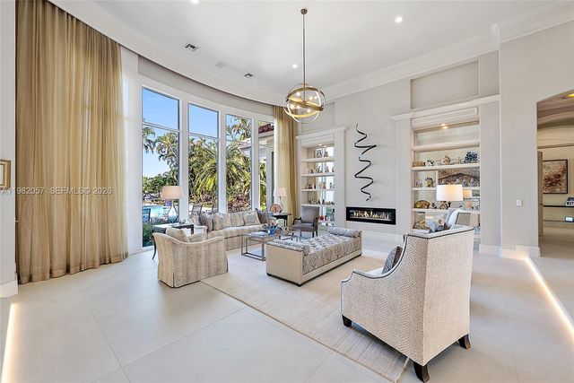 466 Mariner Dr, Jupiter, FL 33477