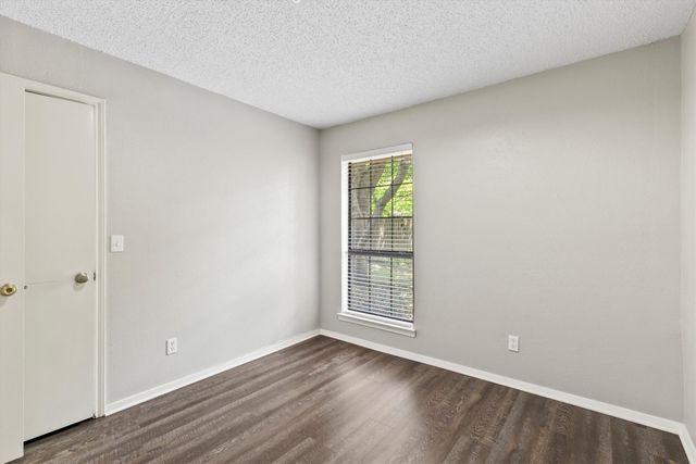 1706 W White Avenue 1704-1706, Mckinney, TX 75069