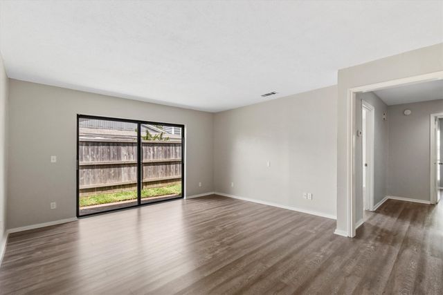 1706 W White Avenue 1704-1706, Mckinney, TX 75069