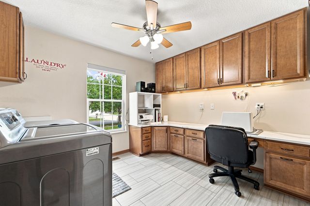 5610 NW 52nd Street, Johnston, IA 50131