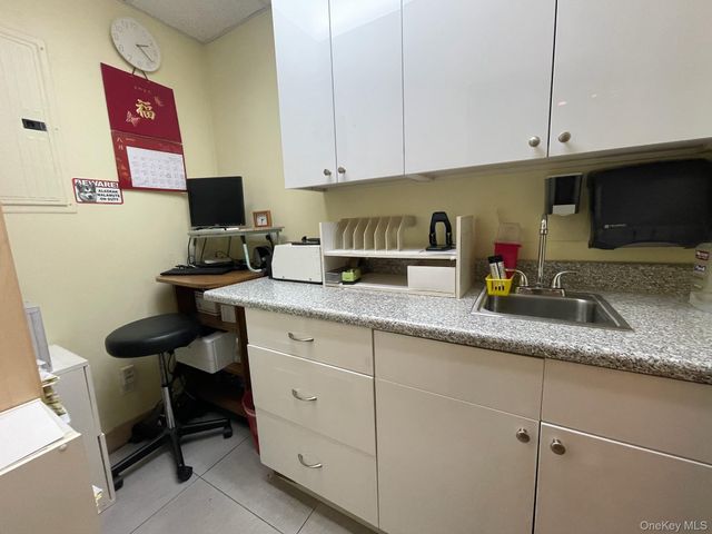 132-26 Avery Avenue 1D, Flushing, NY 11355