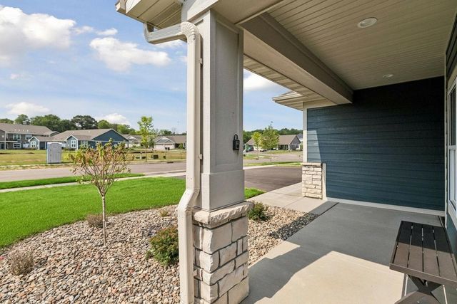 1479 Kenai Place, River Falls, WI 54022