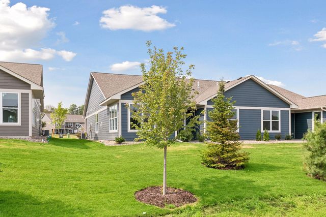 1479 Kenai Place, River Falls, WI 54022