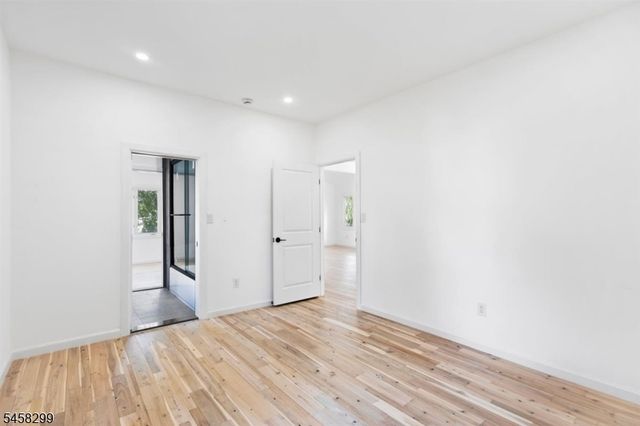 137 Myrtle Ave, Allendale Boro, NJ 07401